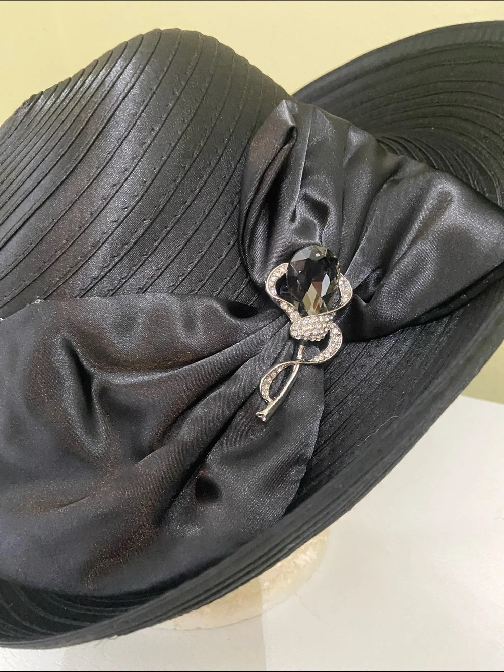 Beautiful Dress Hat / Church Hat by Giovannio